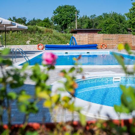Hotel Комплекс Асеневци à Tsareva Livada Extérieur photo