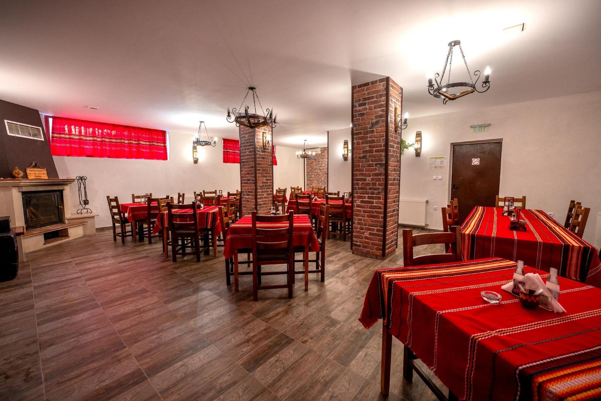 Hotel Комплекс Асеневци à Tsareva Livada Extérieur photo